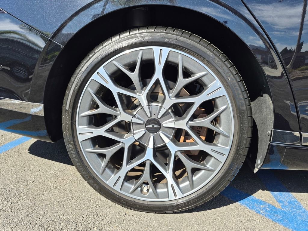 Used 2023 Genesis G90 3.5T image 9