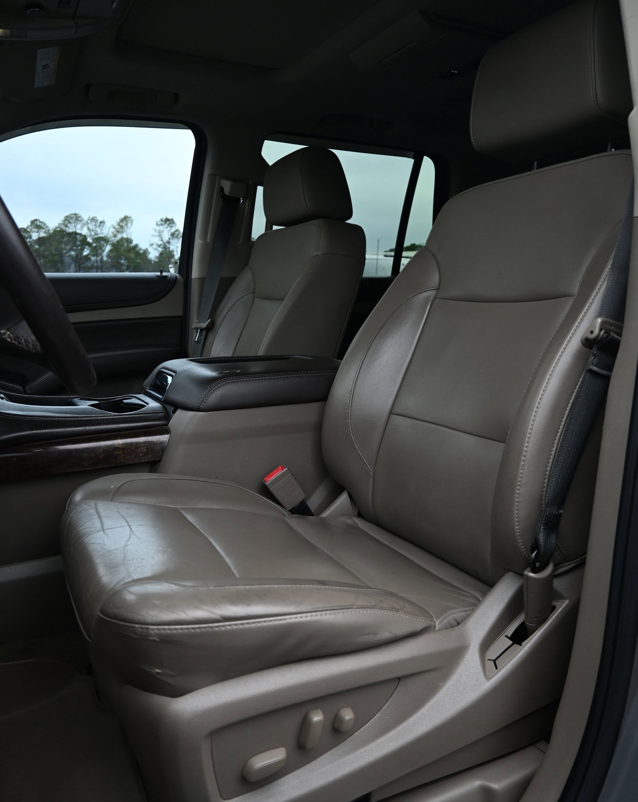 Used 2017 Chevrolet Tahoe LT image 19