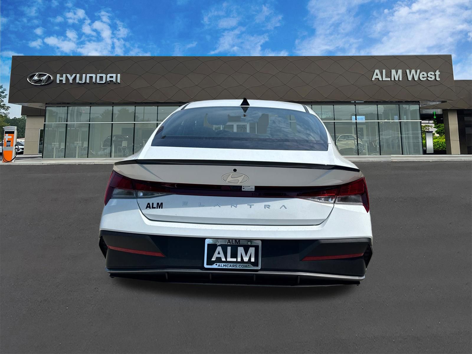 Certified 2025 Hyundai Elantra Sport FWD image 6