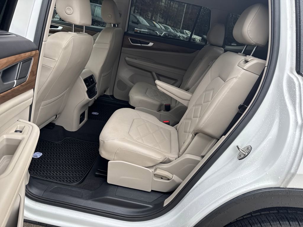 Used 2024 Volkswagen Atlas SE image 17