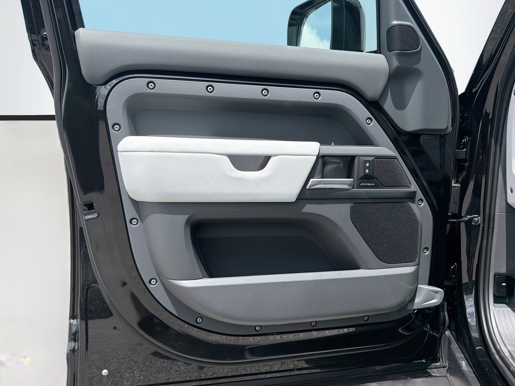 New 2026 Land Rover Defender 110 S AWD/4WD image 22