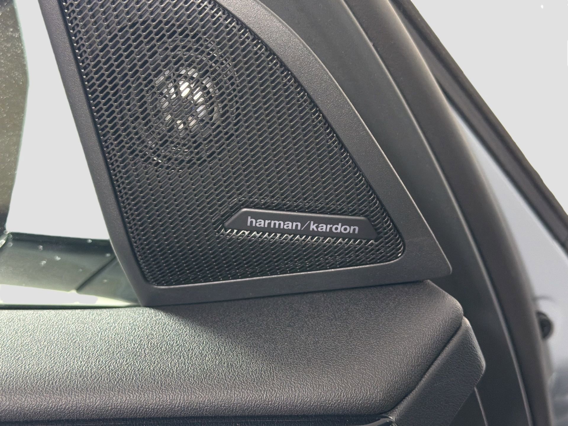 Certified 2025 BMW X3 xDrive30i w/ Premium Package image 18