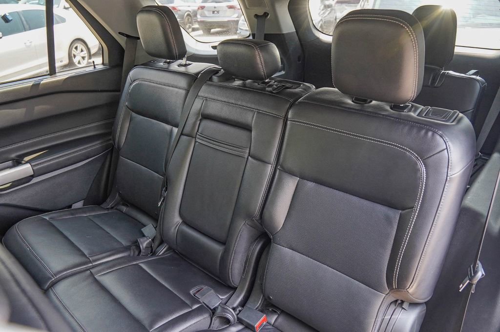 Used 2023 Ford Explorer Limited image 40