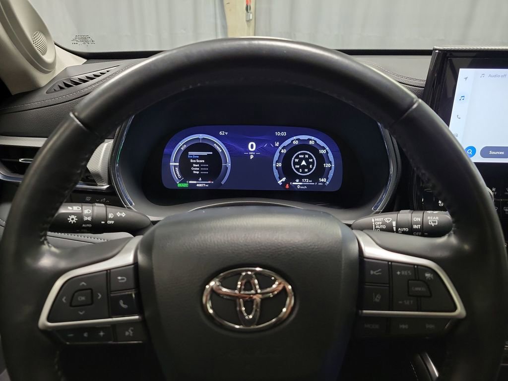 Used 2023 Toyota Highlander Platinum AWD/4WD image 15