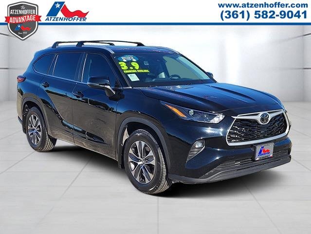 Used 2023 Toyota Highlander XLE