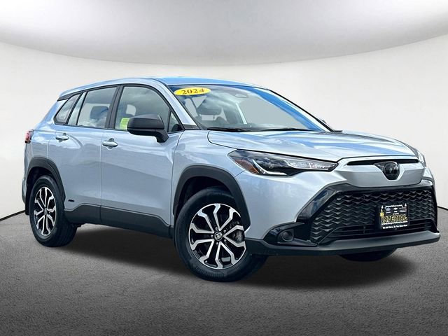 Used 2024 Toyota Corolla Cross S AWD/4WD image 2