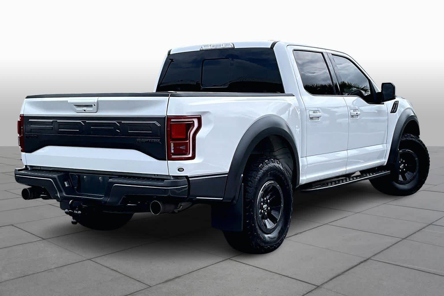 Used 2017 Ford F150 Raptor w/ Equipment Group 802A Luxury image 13