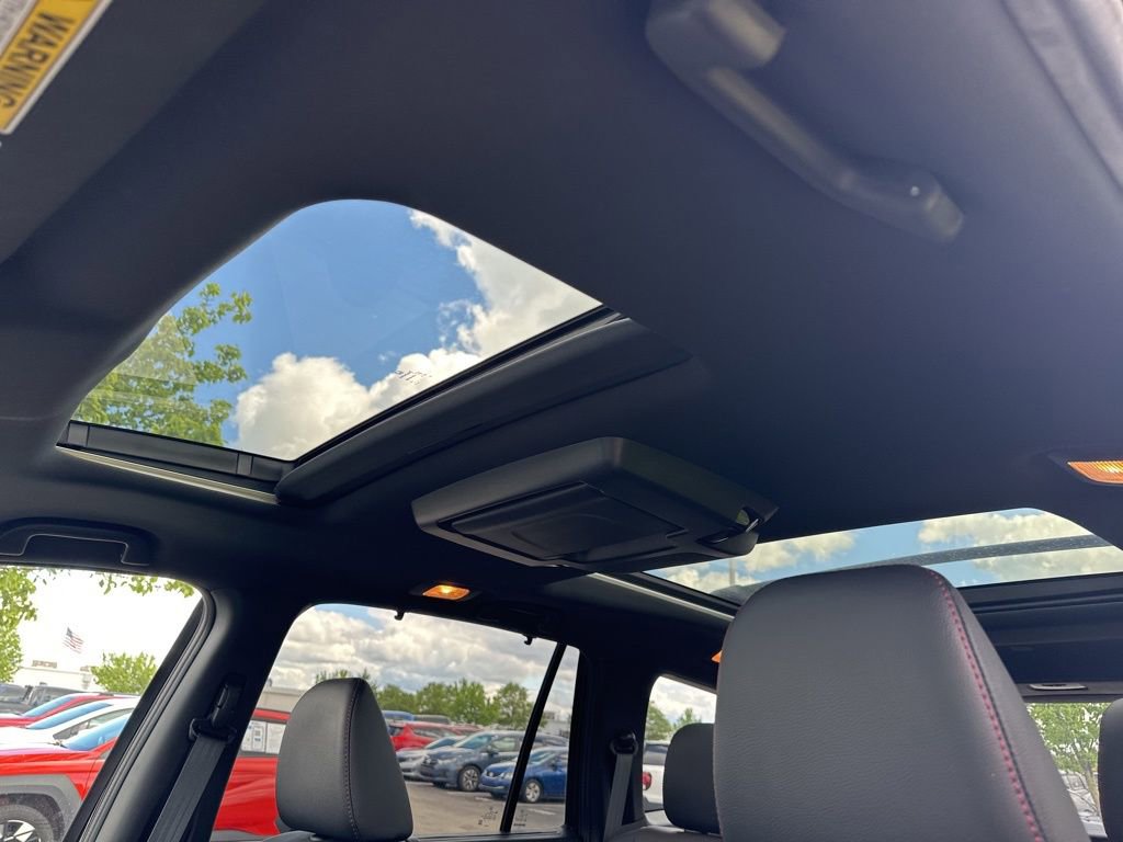 Used 2021 Honda Pilot Black Edition image 6