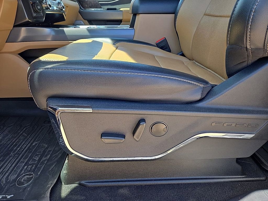 Used 2024 Ford F250 Lariat w/ Sport Appearance Package AWD/4WD image 24