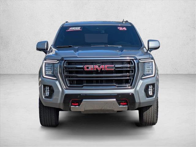 Used 2024 GMC Yukon AT4 w/ Technology Package image 2