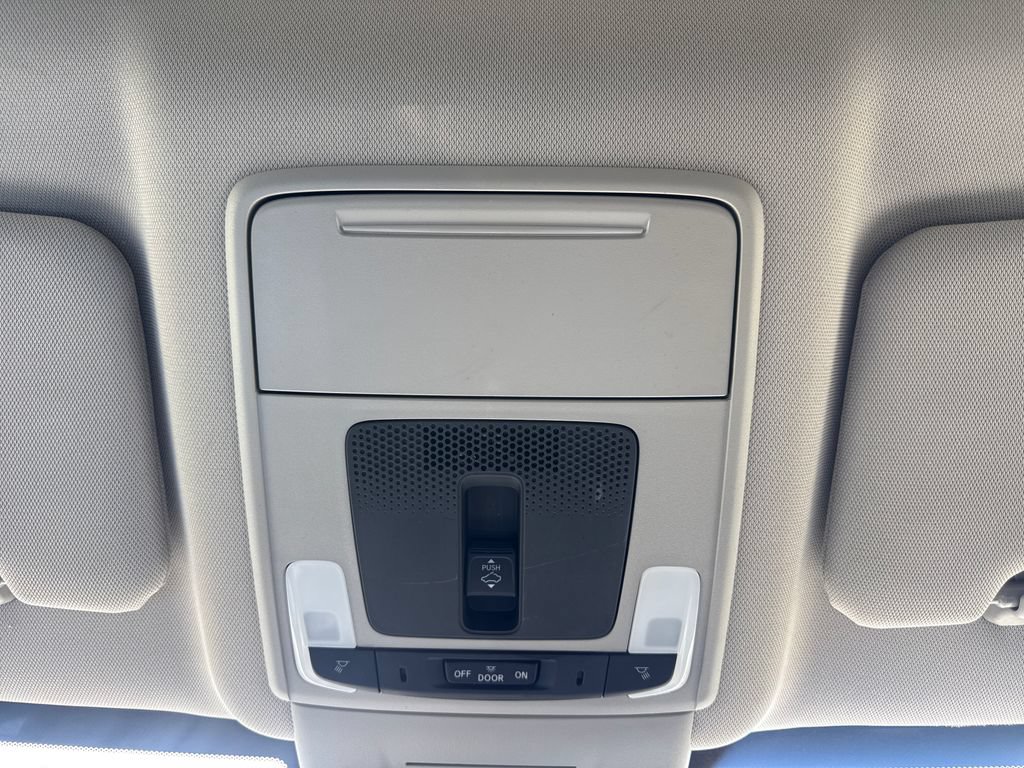 Used 2025 Honda CR-V EX image 28