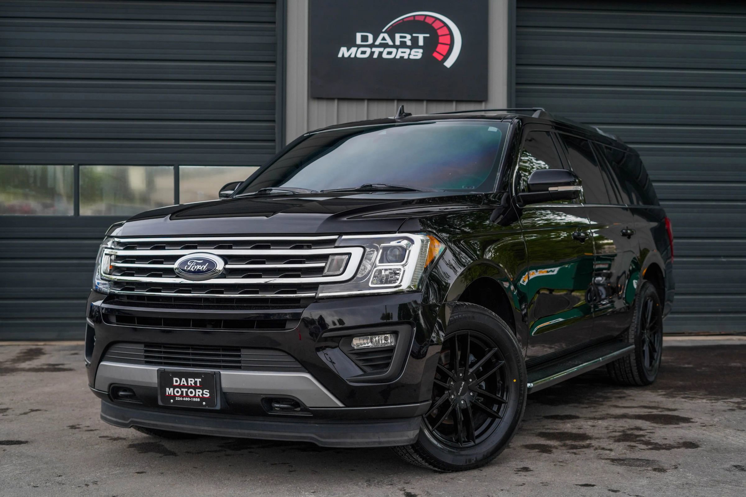 Used 2020 Ford Expedition Max XLT w/ Equipment Group 202A AWD/4WD image 3