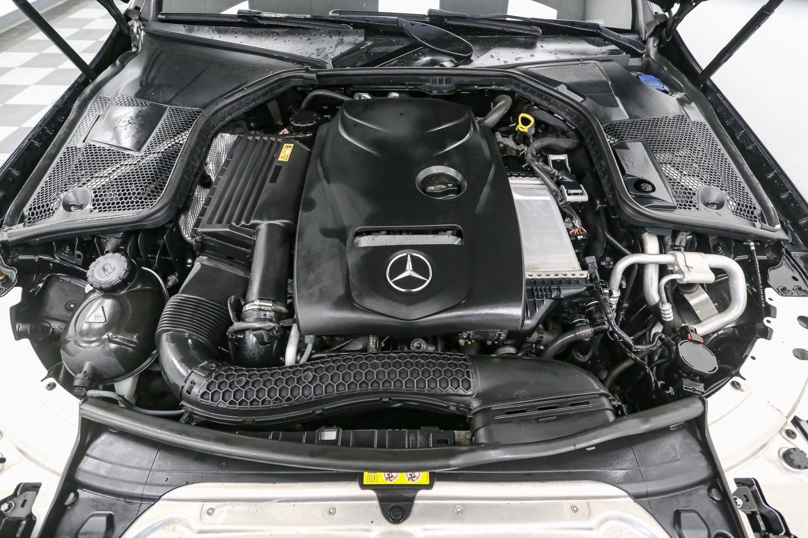 Used 2017 Mercedes-Benz C 300 4MATIC Sedan image 12