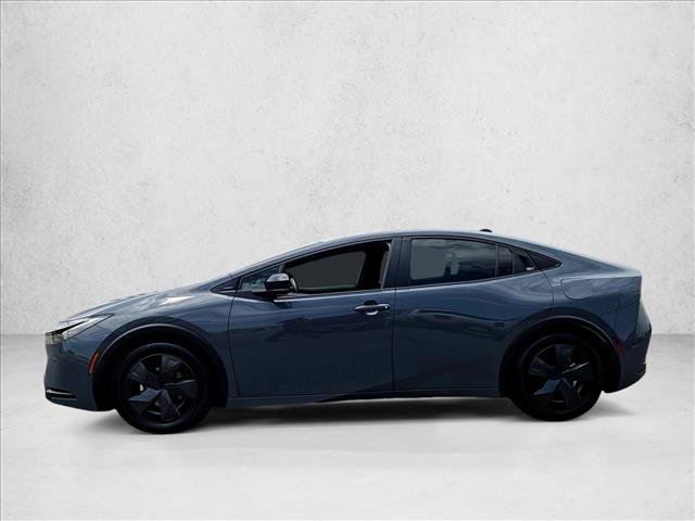 Used 2025 Toyota Prius LE FWD image 5