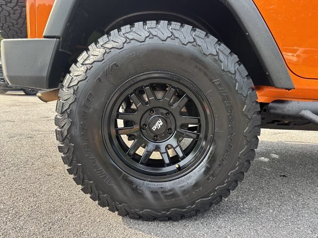 Used 2013 Jeep Wrangler Unlimited Sport AWD/4WD image 18