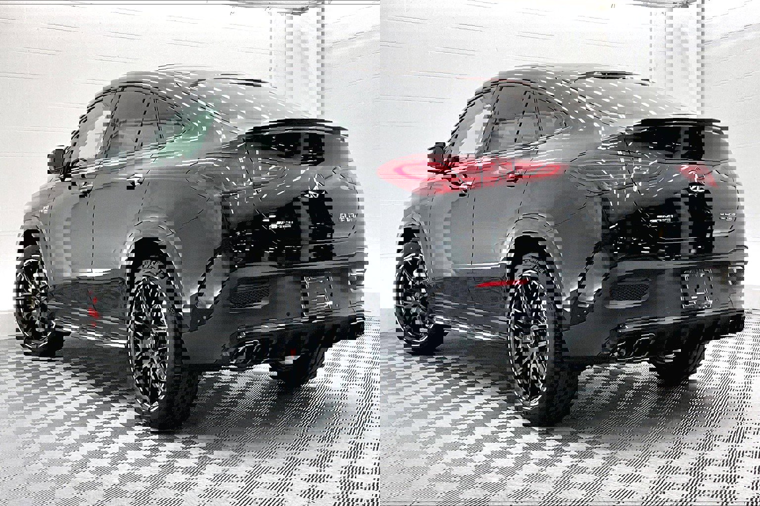 New 2026 Mercedes-Benz GLE 63 AMG S image 2