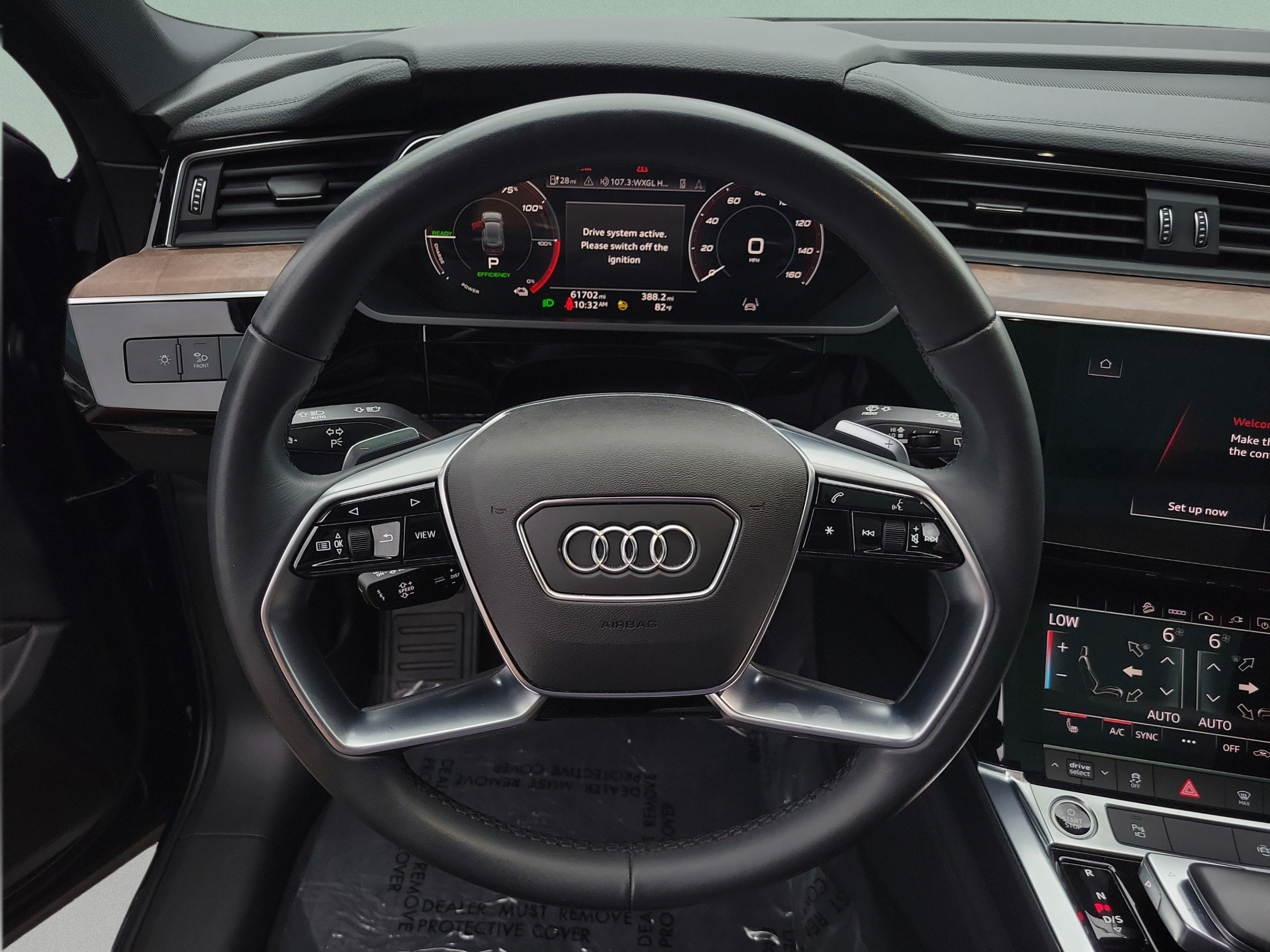 Used 2022 Audi e-tron Premium AWD/4WD image 22