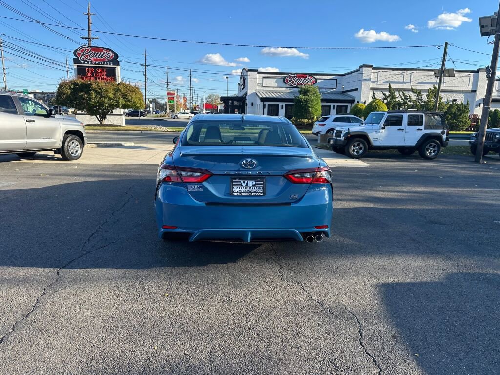 Used 2023 Toyota Camry SE image 6
