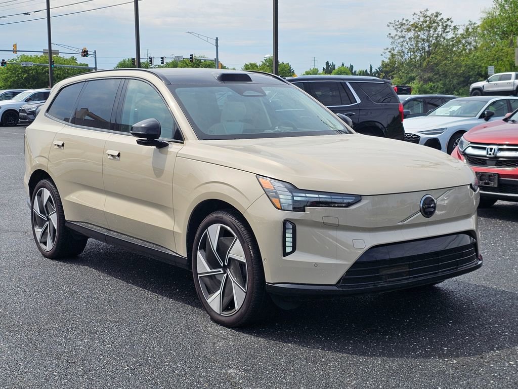 Used 2025 Volvo EX90 Ultra image 1