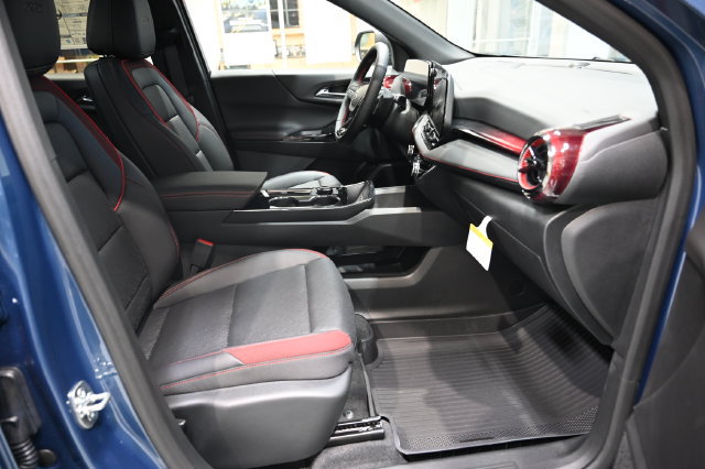 New 2027 Chevrolet Equinox RS FWD image 10