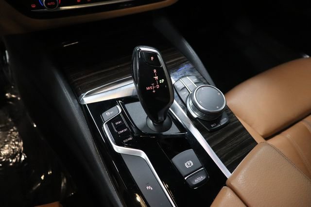 Used 2019 BMW 540i w/ Executive Package RWD image 32