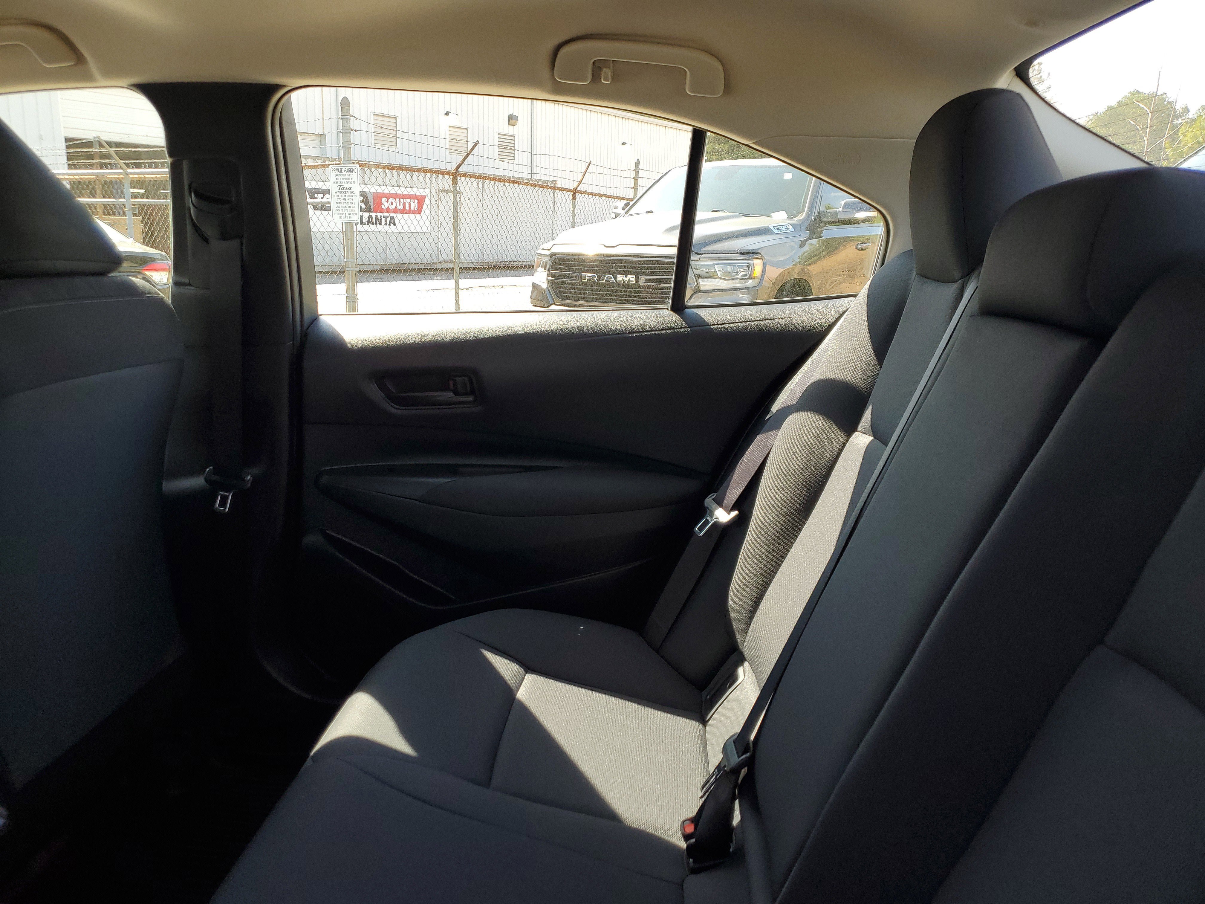 Used 2025 Toyota Corolla LE image 10