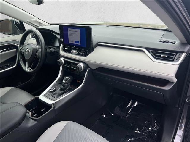 Used 2024 Toyota RAV4 Limited image 23