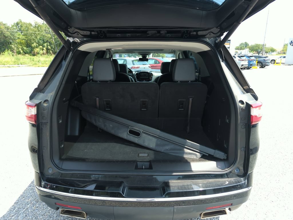 Used 2019 Chevrolet Traverse Premier w/ Driver Confidence II Package FWD image 34