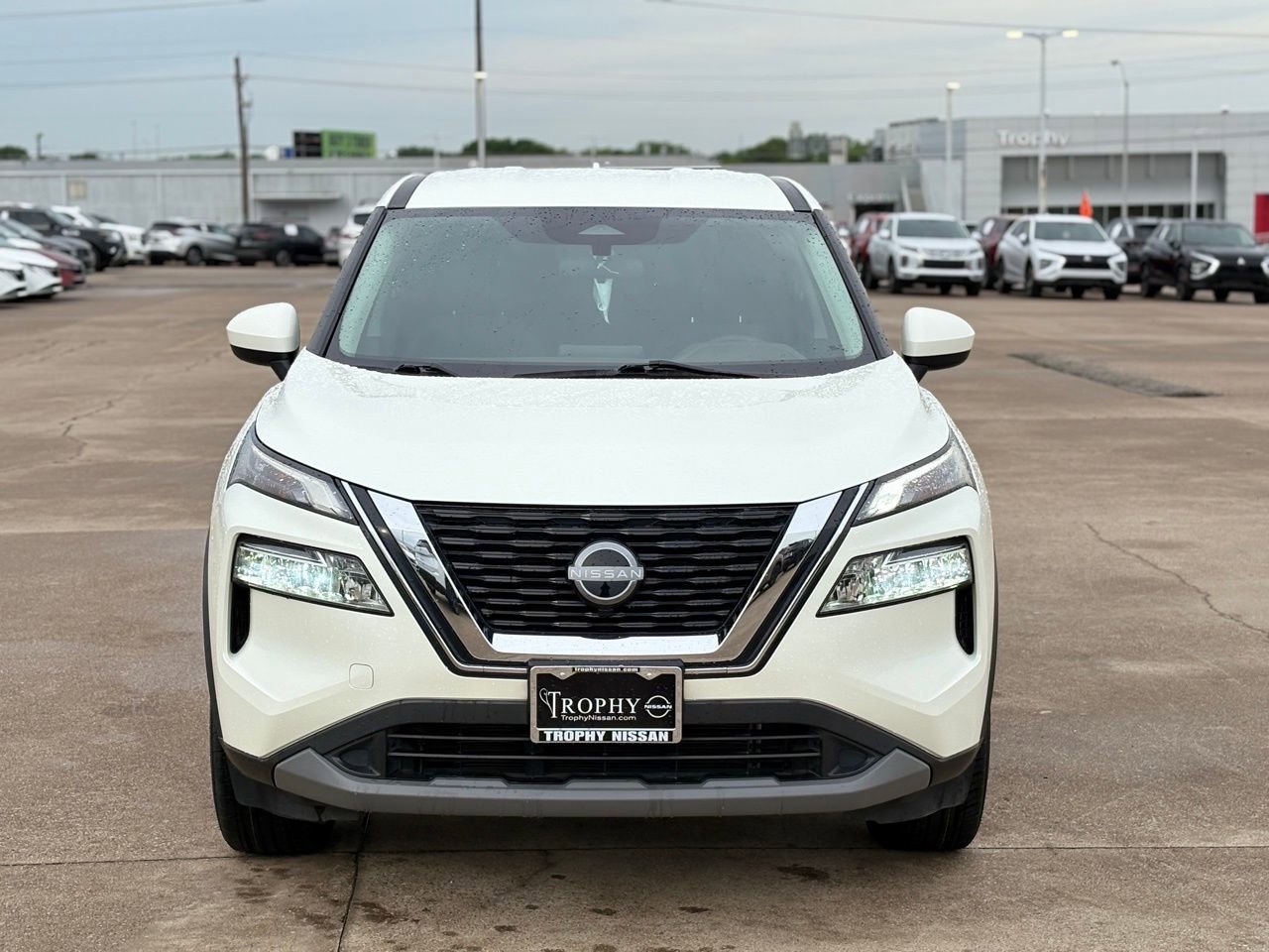 Certified 2023 Nissan Rogue SV image 4