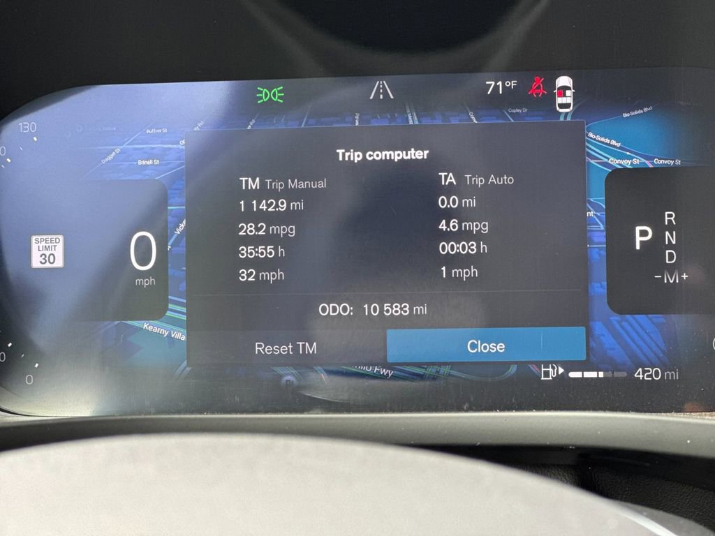 Certified 2025 Volvo XC60 B5 Core image 27