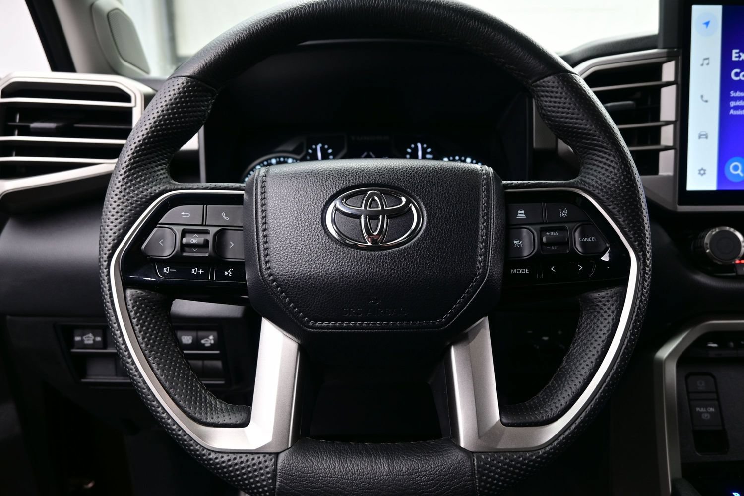 Used 2023 Toyota Tundra Limited AWD/4WD image 23