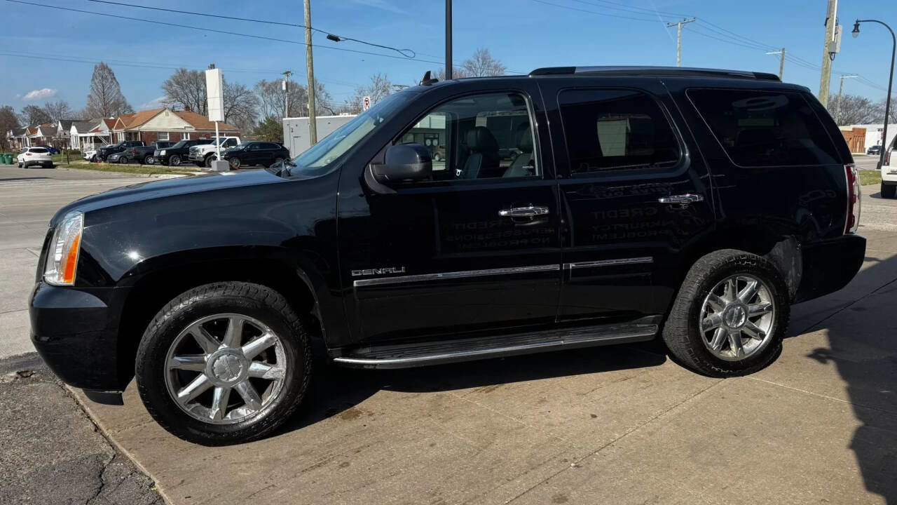 Used 2013 GMC Yukon Denali AWD/4WD image 8