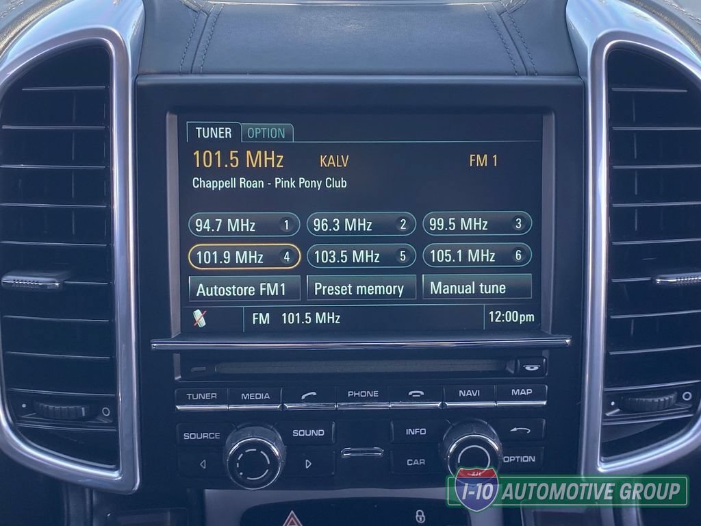Used 2012 Porsche Cayenne Turbo AWD/4WD image 26