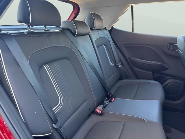 Used 2024 Hyundai Venue Limited image 41