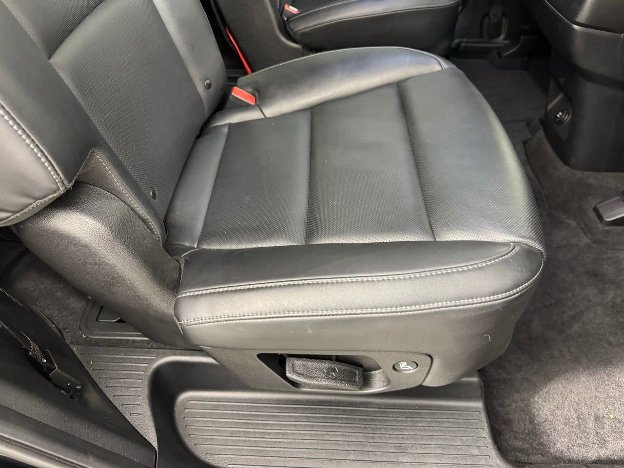 Used 2025 Kia Telluride S image 31