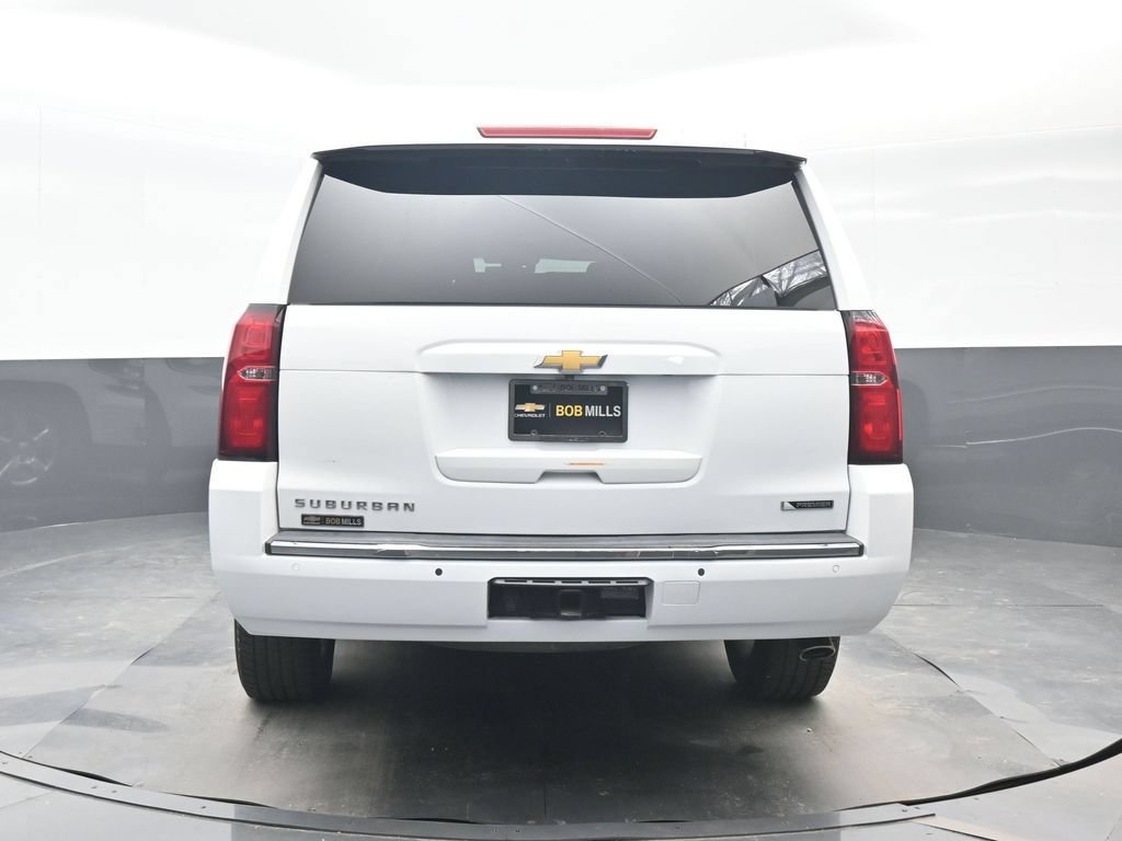 Used 2018 Chevrolet Suburban Premier RWD image 5