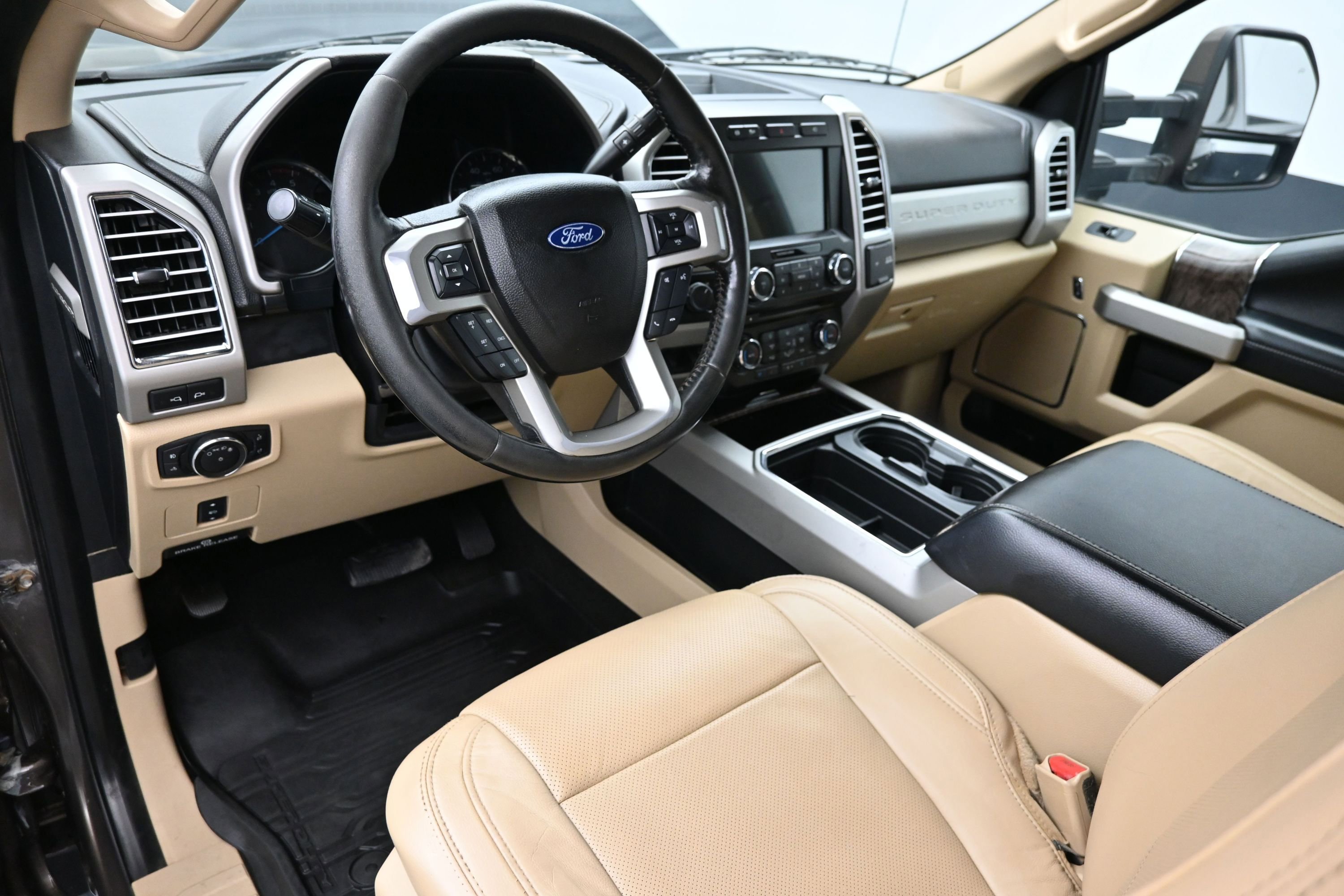 Used 2017 Ford F250 Lariat AWD/4WD image 22
