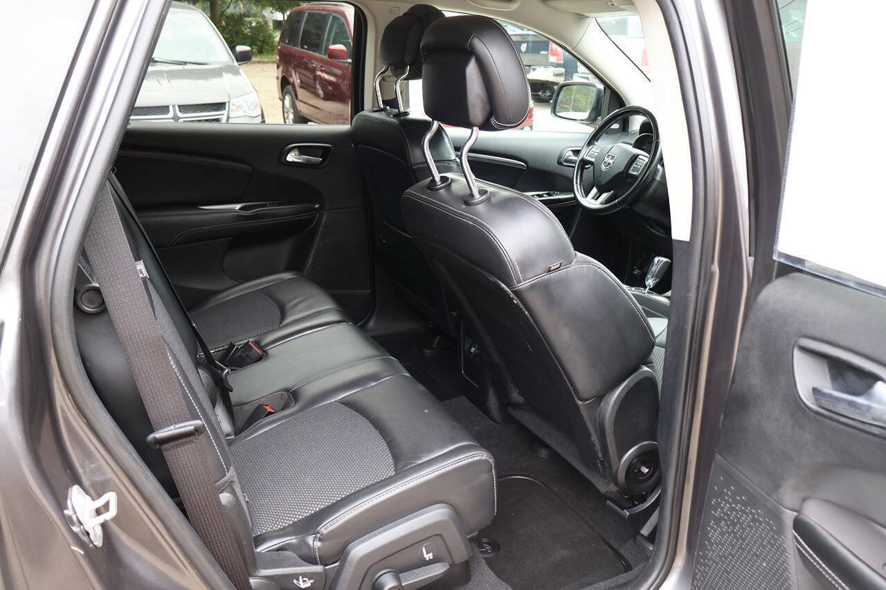 Used 2014 Dodge Journey Crossroad w/ Flexible Seating Group FWD image 26