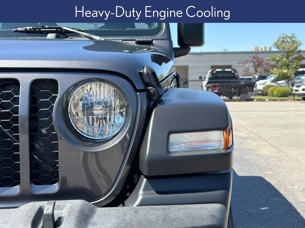 Used 2022 Jeep Gladiator Sport w/ Trailer Tow Package AWD/4WD image 13