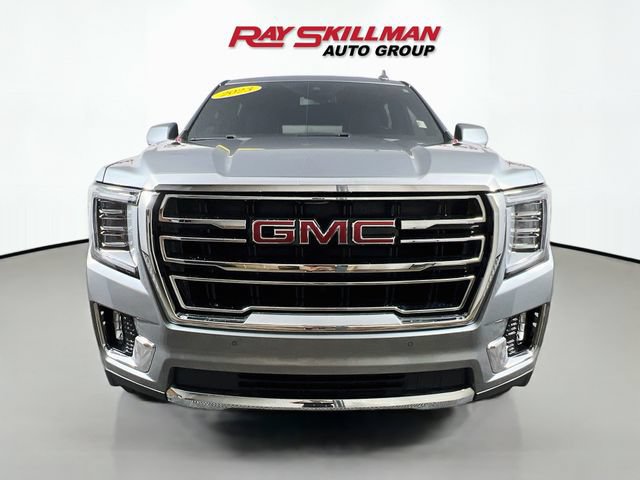 Used 2023 GMC Yukon XL SLT AWD/4WD image 2
