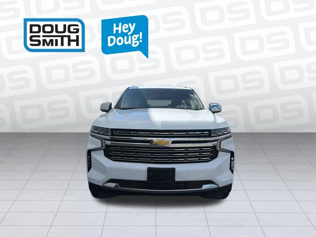 Used 2023 Chevrolet Suburban Premier AWD/4WD image 2