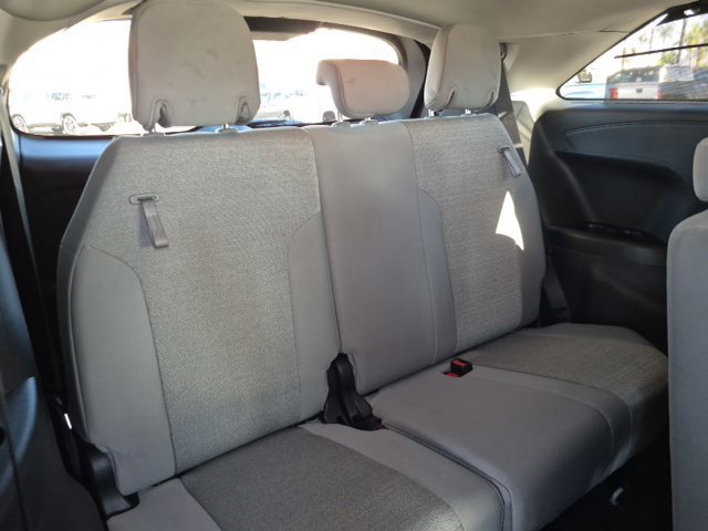 Used 2026 Toyota Sienna LE FWD image 20