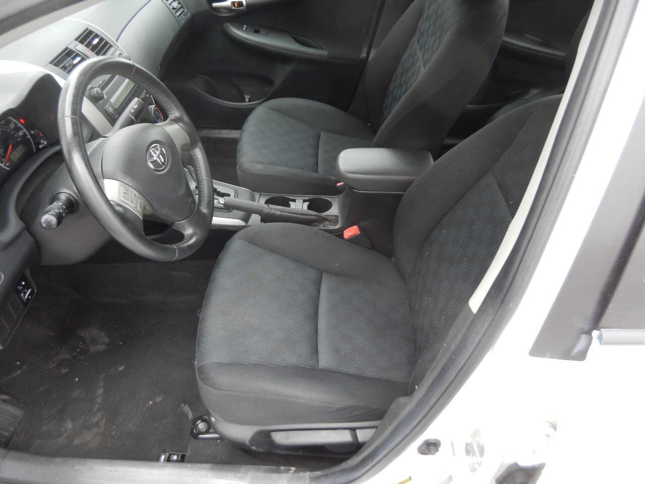 Used 2009 Toyota Corolla S FWD image 25
