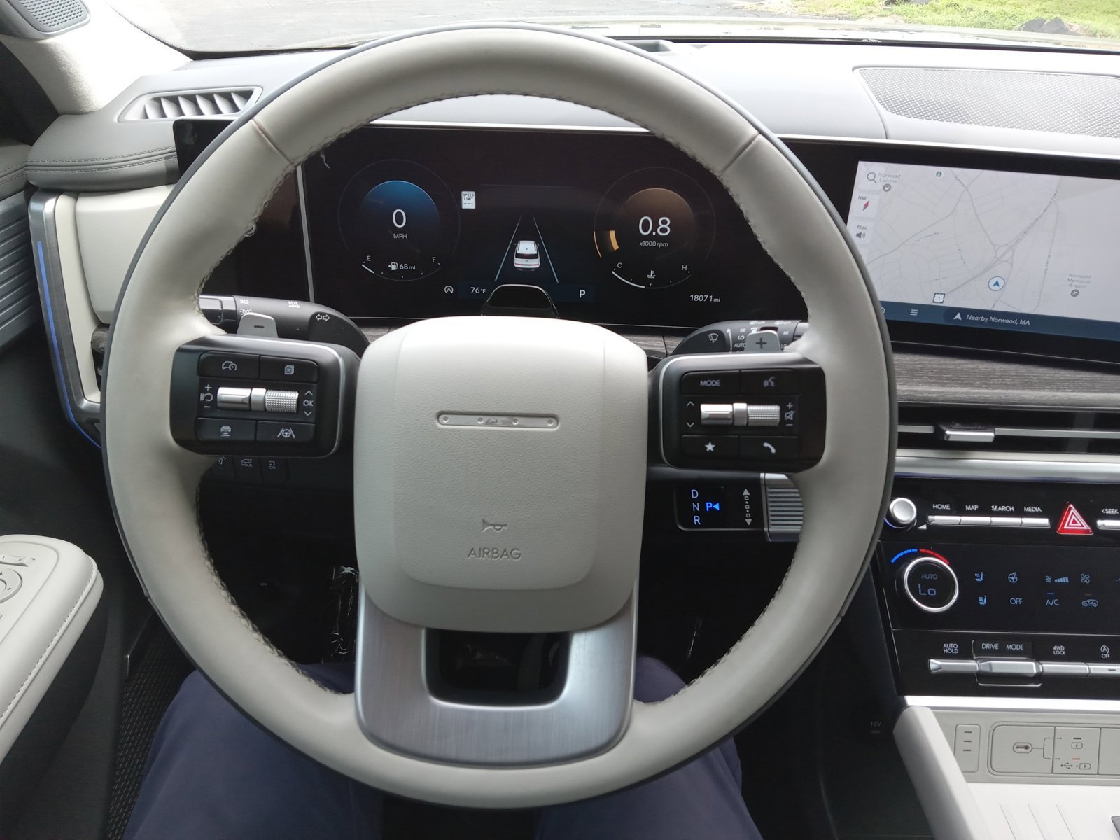 Used 2025 Hyundai Santa Fe Calligraphy AWD/4WD image 13