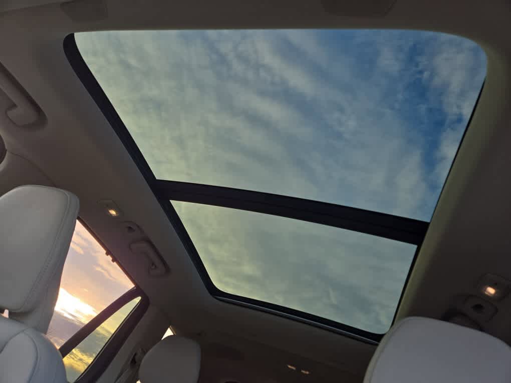 New 2026 Volvo XC90 T8 Ultra w/ Protection Package Premier image 26