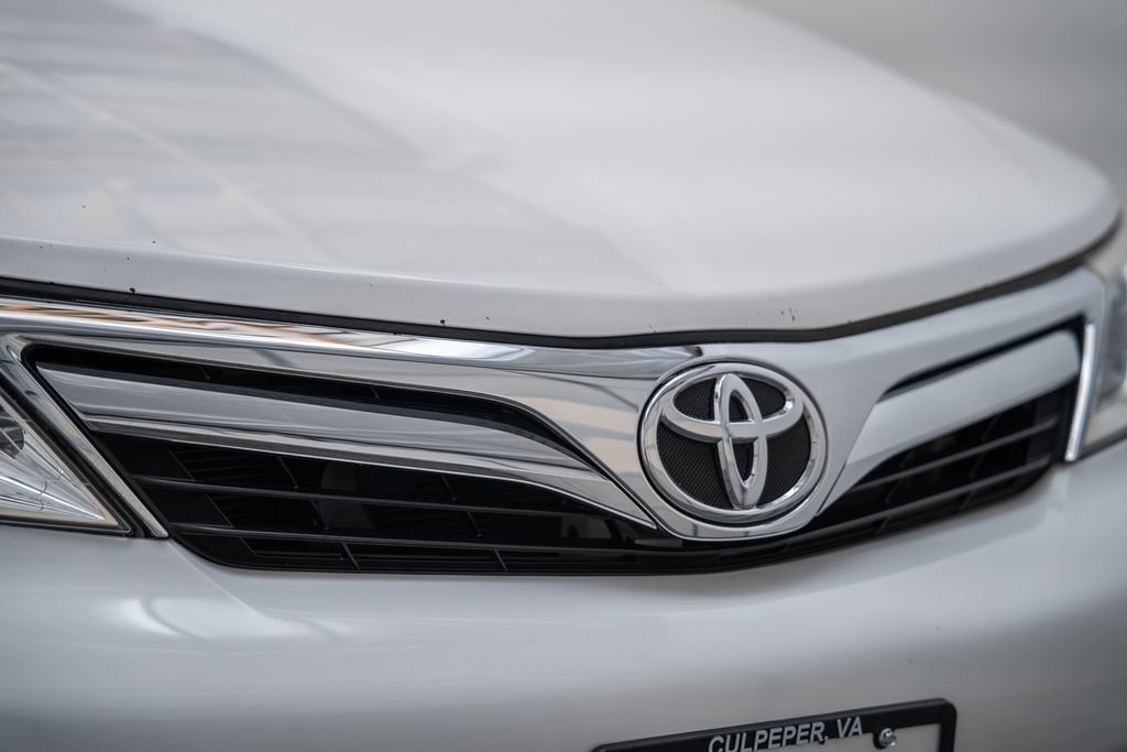 Used 2012 Toyota Camry LE FWD image 11