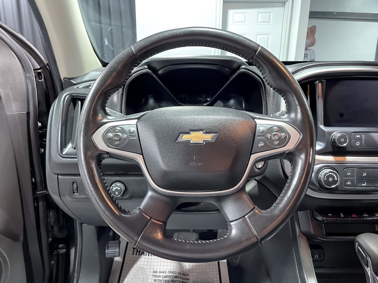 Used 2022 Chevrolet Colorado LT w/ Safety Package image 21