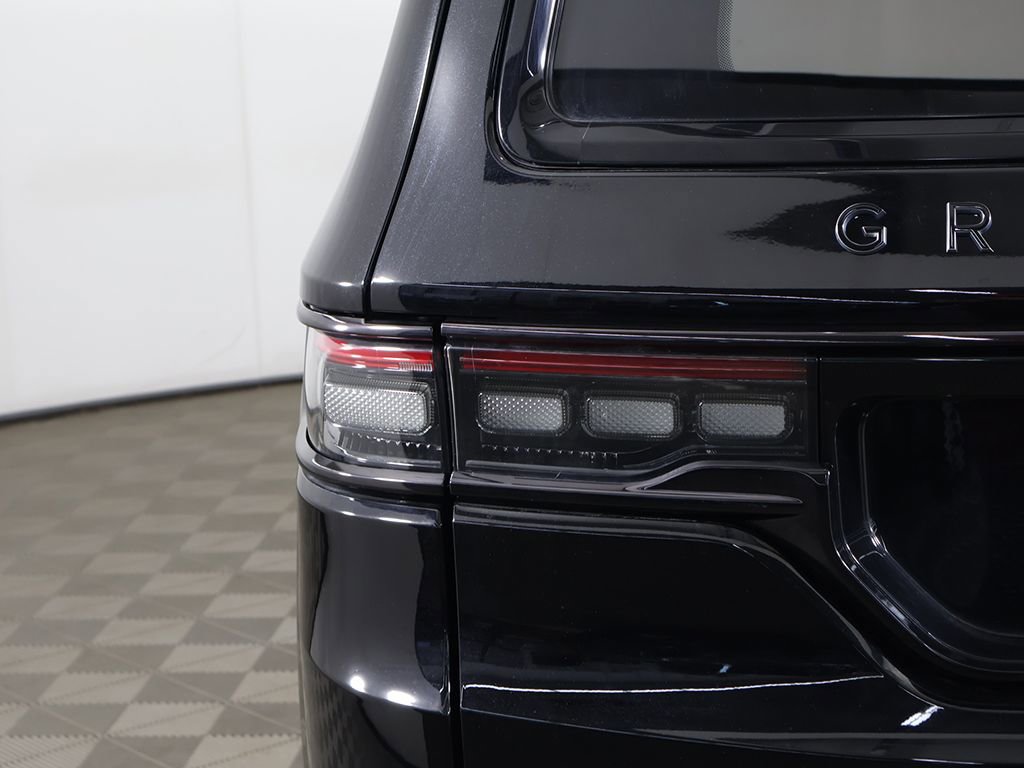 Used 2023 Jeep Grand Wagoneer Series III w/ Quick Order Packagew 28T AWD/4WD image 21