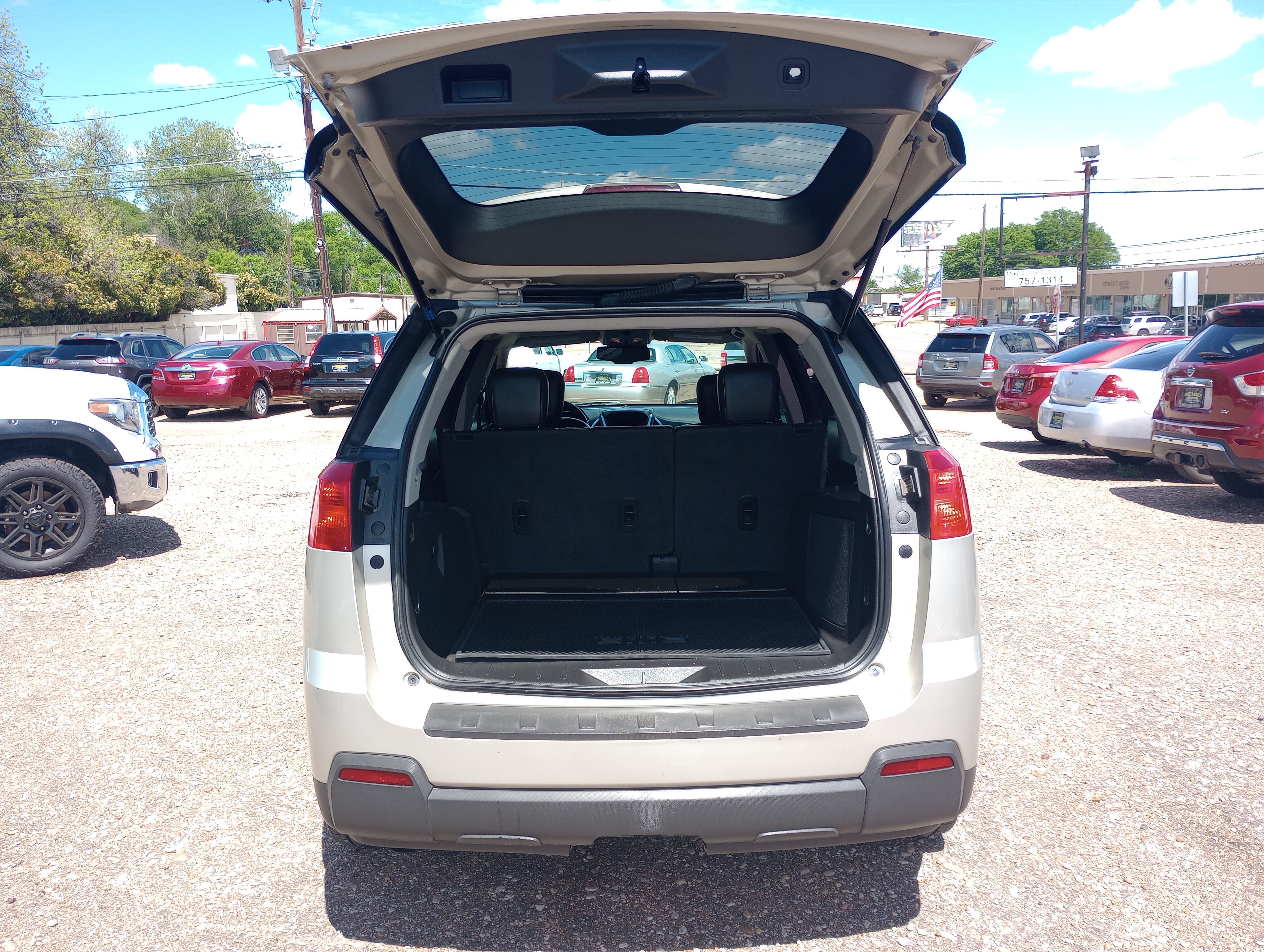 Used 2013 GMC Terrain SLT w/ Cargo Package FWD image 12