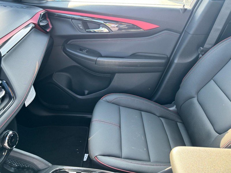 New 2026 Chevrolet TrailBlazer RS w/ Convenience Package FWD image 34